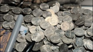 Morning coins. Nickel & Dime rolls. LAS VEGAS COIN HUNTER & STACKER is live!