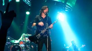 21 Foo Fighters @ The Forum (101311) - Everlong