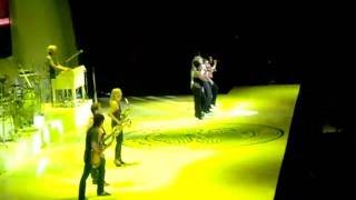 Rod Stewart in Singapore 2009