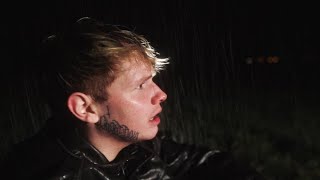 Totally Nothin – Ve stínu paneláků / Pohádka pro zlomené srdce (Official Double Music Video)