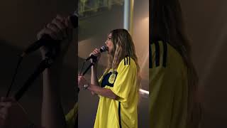 Twinnie - First British Artist To Perform US National Anthem At @GEODISPark