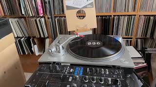 Trackdigger tracked 0423 A1 “You Me” from the Momentary Ep feat Faber by Andy Ash