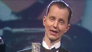 Max Raabe & Palastorchester - Kein Schwein ruft mich an 1992