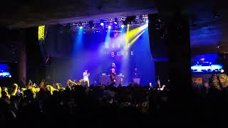 Pouya-Middle Of The Mall(live show)