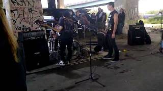 Condition Critical - Sam Agnew's Clean Guitar Solo (live)