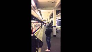 The 4th @piccadillyline to go sailing past a platform of passengers. At 6am. https://t.co/daAoGCPVj3
