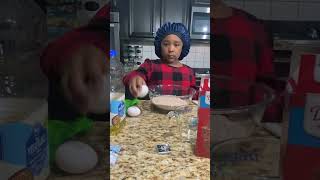 Hannah Is About To Make Brownies For Saturday’s Movie 🎥 Night 👌🏾😊💗#blessup #cooking #eating