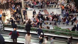 FRANCESCO GABBANI AL CENTRO COMMERCIALE I GIGLI