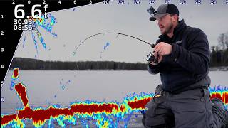 Ice Fishing SHALLOW Walleyes + Lake Winnipeg Tips