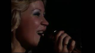 ABBA - DANCING QUEEN (LIVE IN CONCERT)