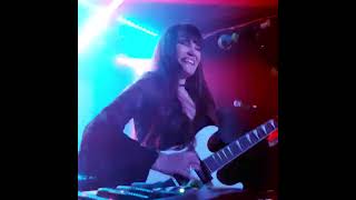 calva louise  - bodega  - the amazing end to the show !