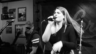 Lyssa Coulter, Loretta's, Boston, MA 1-3-2020 - Whiskey Glasses (D750) LSP 9484