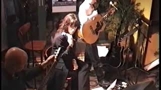 Luce Dufault - Famous blue raincoat (de Leonard Cohen)