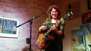 Lisa Wells - "Happy Song"