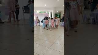 Kapag children Party hindi talaga nawawala Ang pa Games, kaya enjoy Ang mga Bata.