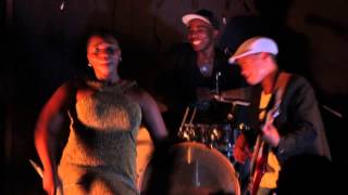Bukiwe Zinganto Performance Intro | Mother City Live | April 2014