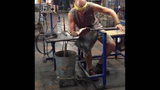 Making glass hand blown