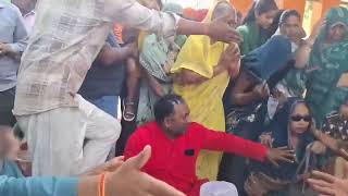 एक और बाबा मार्केट में हिट 