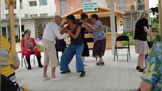 “La musique fait danser les consciences.”