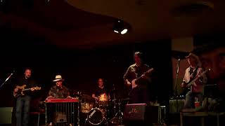 JUNCBAND....The Herbs - Ruckus (instrumental)