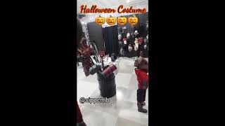 At the Halloween store (@sippcmb)