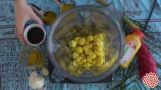 Macademia Nut Turmeric Dip
