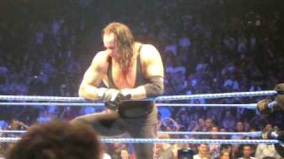 SMACKDOWN BERCY 26 SEPTEMBRE 2009 - FINISH DE UNDERTAKER TOMBSTONE - FINAL DE LA SOIREE