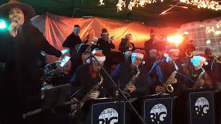 Feliz Navidad.Delft Blue Big Band.16-12-2023.Kerstmarkt Delft