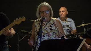 Live The FINKES - Diamante
