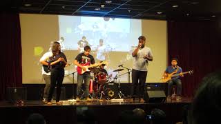 Aahatein and Fitoor Cover performance