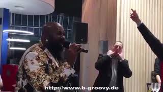 „b.groovy“ feat. David A. Tobin live auf der Hannover Messe