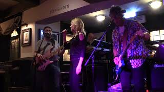 BLIND  TIGER   LIVE  8 APRIL 2022  SINGS CLASSIC ROCK  @  POP