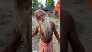 जंगल में मिले राजा दशरथ रूपी संत कुटिया में मिला ऐसा देख दंग रह जाओगे mahakumbh mela 2025 naga sadhu