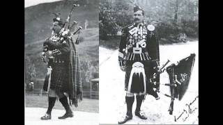 Pipe Major Willie Ross- Ghillie Callum sword dance Bagpipes
