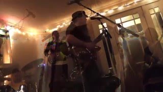Josh Preston - "Been So Low" (Live from The Mad Valley Lodge)