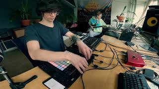 Echoeq // Ableton Live Session & Looping // Roland TR8s, Ableton Push 2 // Dubby Minimal House