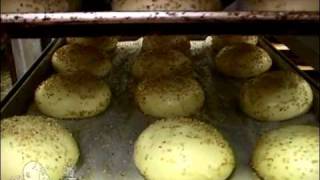 he Feedbag Creates the "Big O" Burger, Part 2: Baking the Buns