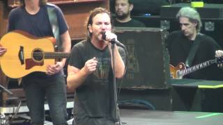 Pearl Jam Yellow Ledbetter Live Berlin 2012