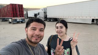 Brought GIRLFRIEND To TRUCK DRIVING JOB! TRUCKER VLOG!