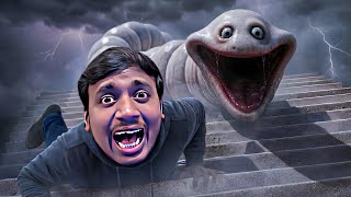 Can I Survive the SCARY WORM TOWER in Roblox?