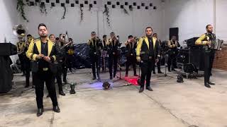 Banda La ExcentriK - Ya No Me Mires Asi