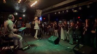 Valerie Lighthart – Bubblegun (Live at The Spacebar, Columbus OH | Drums & Playback