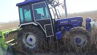 Farmtrac 60 4x4 AC Cabine with Super seeder इस तरीके से आजतक किसी ने गेहूं नहीं किया होगा