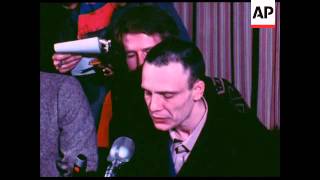 SYND 19 12 76 BUKOVSKY PRESS CONFERENCE AND STATEMENT AFTER HIS RELEASE BY SOVIETS