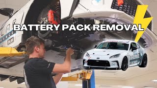 Removing the Battery Pack out of our All-Electric Race Car!