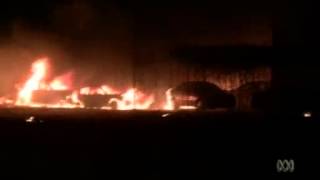 Video 0:18
         Ten cars burned in suspicious Tennant Creek fires
