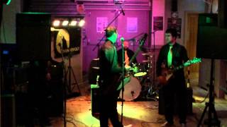 ThunderWolfe playing The Merry Monk 13/03/15 'I fought the Law' & 'Whole Lotta Ro