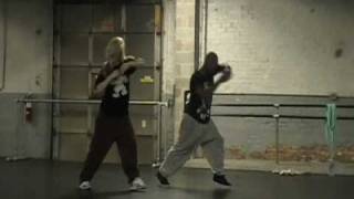 Community Class: Laura Edwards performing her "Love Spaceship" Choreography