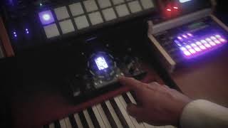 Arp L4 :: NDLR :: MKS-80 :: MKS-70 :: JX-8P :: Matrix-1000 :: Moog :: SH-01A :: MultiClock
